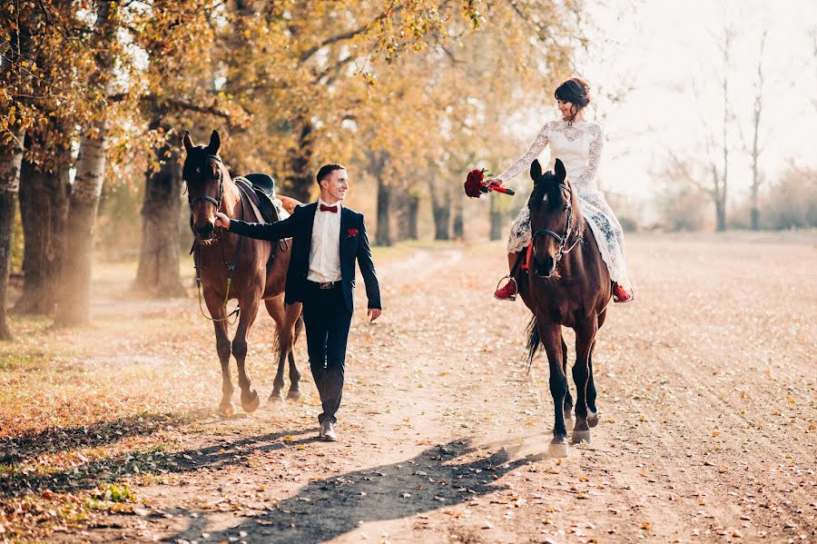 Fotografo di matrimoni Andrey Beshencev (beshentsev). Foto del 28 febbraio 2016