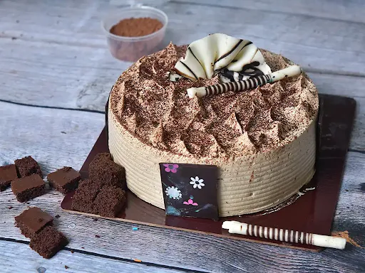 Tiramisu Exotic Cake