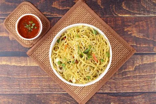 Veg Noodles & Babycorn Combo