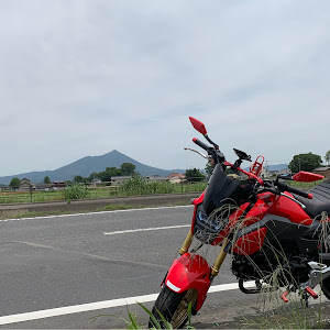 ノア ZWR80W