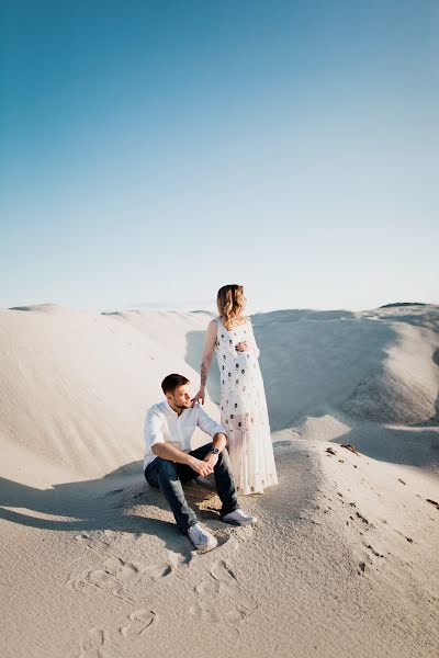 Wedding photographer Elena Yukhina (ellysmile). Photo of 19 July 2019