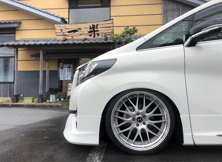 アルファードの( ﾟДﾟ)ｳﾏｰ!・一楽・夕焼け富士山・テイクアウト限定・コロナウイルスに負けるなに関するカスタム事例の投稿画像1枚目