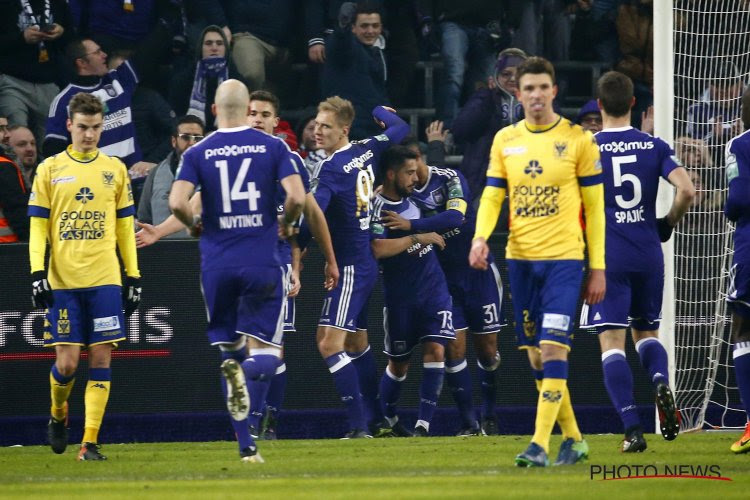 Anderlecht klopt STVV na onterechte penalty en klasseflits Stanciu