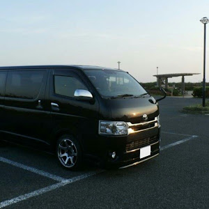 ハイエースバン TRH200V