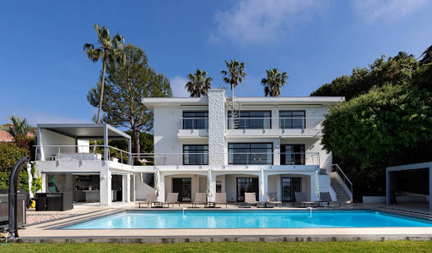 Villa with pool and garden Cap d'Antibes