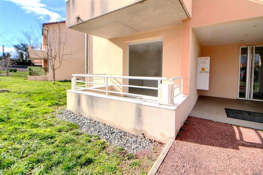 Vente appartement 1 pièce 25 m² à Villerest (42300), 51 000 €