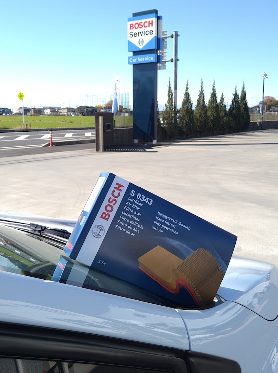 ルーテシアのBOSCH・BOSCH Car Service・エアクリーナー・エアフィルター・冬の空と愛車に関するカスタム事例の投稿画像2枚目