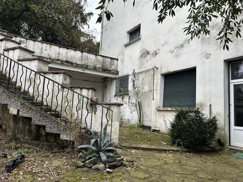 Vente maison 15 pièces 500 m² à Lourdes (65100), 280 000 €