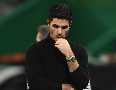 Arsenal manager Mikel Arteta during the first leg of the Uefa Europa League round of 16 match against Sporting CP at Estadio Jose Alvalade on March 9 2023 in Lisbon, Portugal.