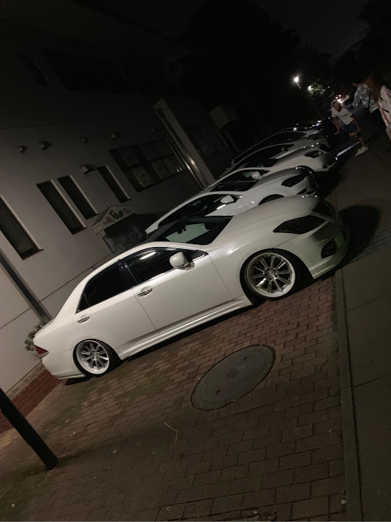 クラウンアスリートの車高調・クラウン・お祭りに関するカスタム事例の投稿画像1枚目