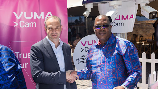 Vumacam CEO Ricky Croock and Gauteng premier Panyaza Lesufi.