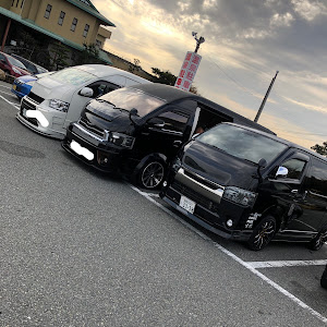 ハイエースバン GDH201V