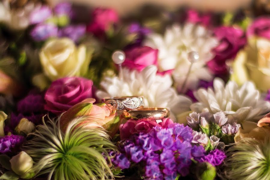 Fotógrafo de casamento Nadezhda Barysheva (nadezdsbnd). Foto de 16 de dezembro 2016