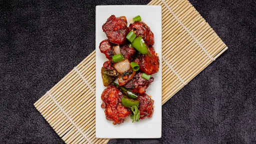 Boneless Chilli Chicken Dry [10 Pieces]