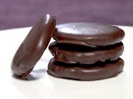 Copycat Recipes: Girl Scout Cookies - Thin Mints was pinched from <a href="http://www.sasakitime.com/2012/03/copycat-recipes-girl-scout-cookies-thin.html" target="_blank">www.sasakitime.com.</a>
