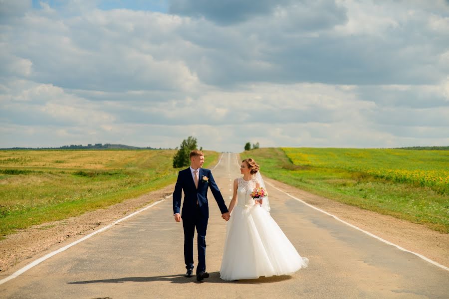 Fotografo di matrimoni Roman Kuchinskiy (r3x89). Foto del 10 settembre 2018