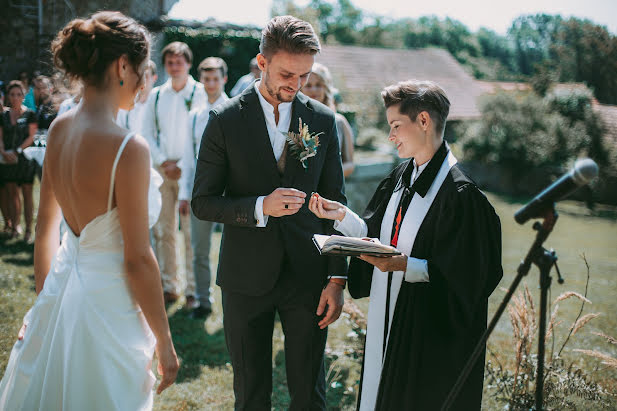 Fotógrafo de casamento Naše Doteky (nasedoteky). Foto de 2 de julho 2022