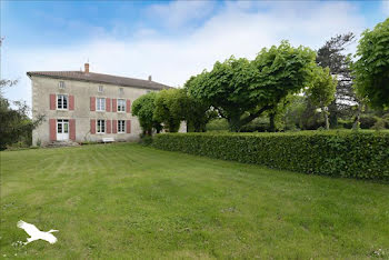 maison à Nanteuil-en-Vallée (16)