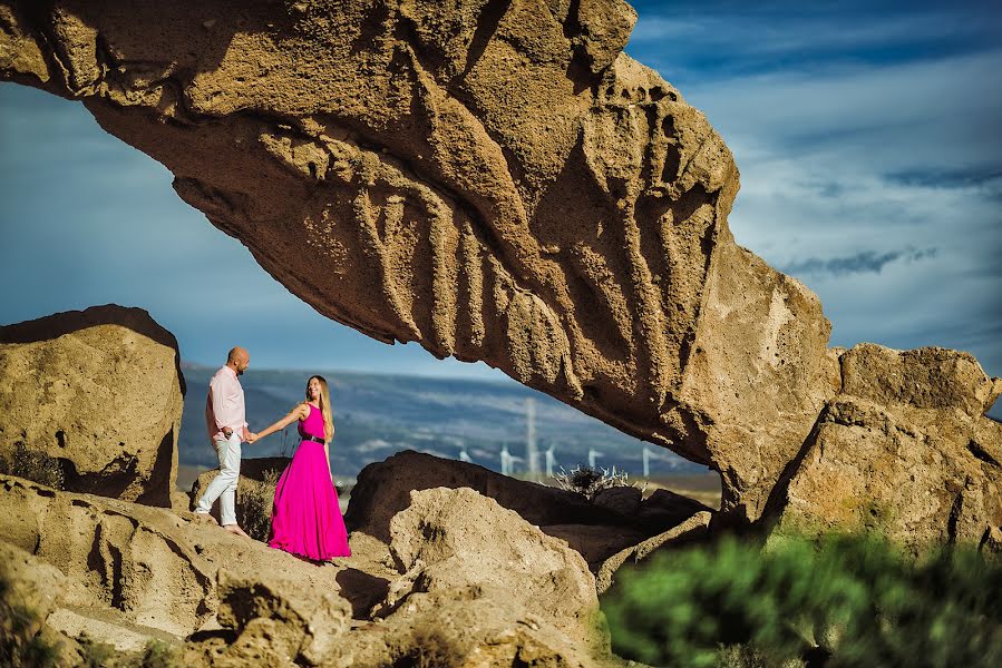 Fotografo di matrimoni Lyudmila Bordonos (tenerifefoto). Foto del 15 giugno 2019