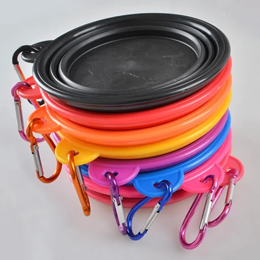 Folding Portable Silicone Dog Bowl With Carabiner Outdoor Bowl Dish for Dog Pet Cat Food Water Feeding Dog Bowls