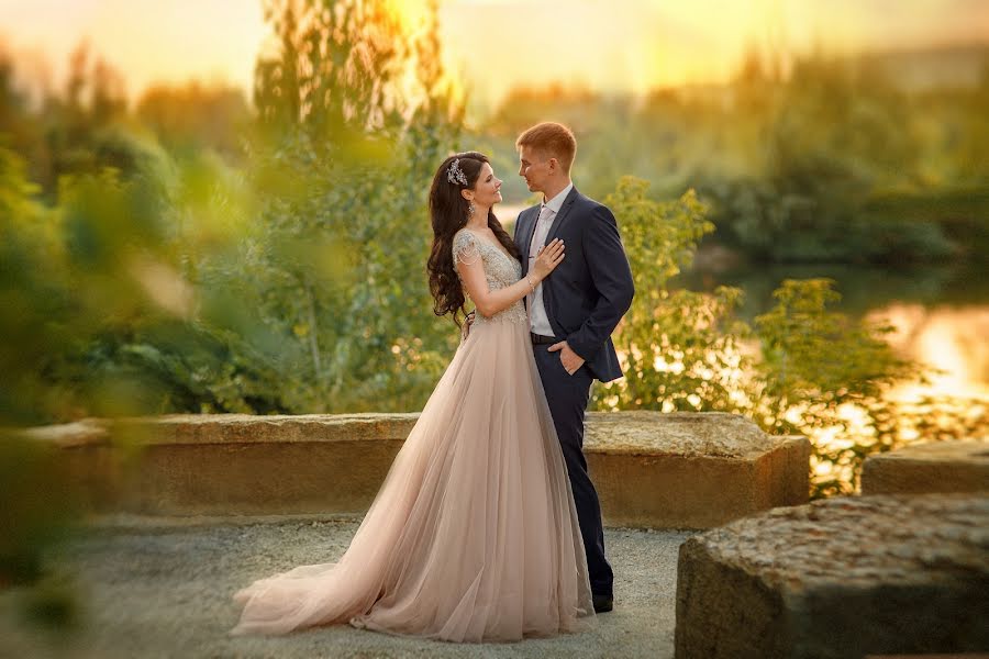 Wedding photographer Anna Kolmakova (anutakolmakova). Photo of 14 August 2018