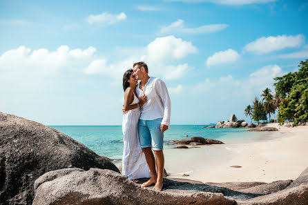 Fotógrafo de casamento Yuliya Chestikova (juliachestikova). Foto de 11 de abril 2019