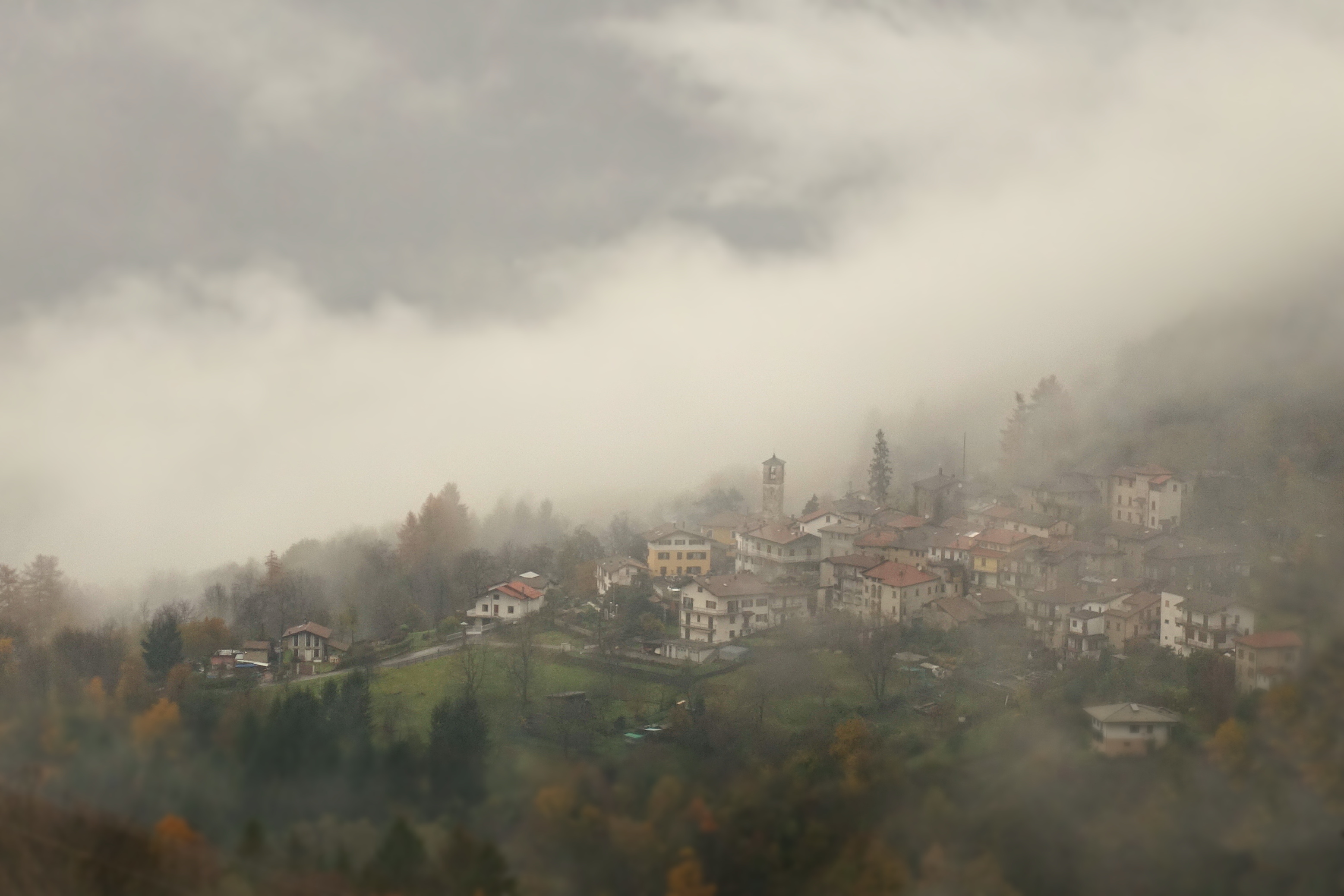 Misty Village di Stefano Ferrari