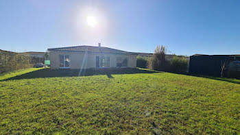 maison à Saint-Romain-la-Virvée (33)