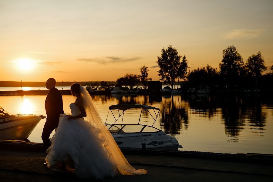 Fotografer pernikahan Yuriy Emelyanov (kedr). Foto tanggal 5 Desember 2017