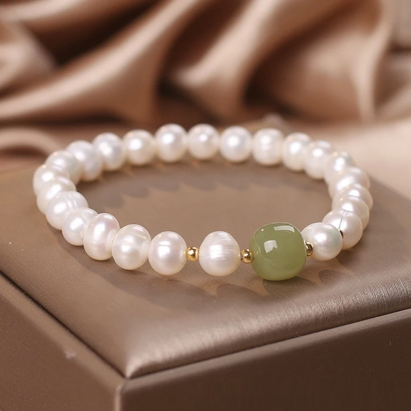 Natural Freshwater Pearl Grace Female Ethnic Style Hetian Jade Lucky Bracelet, a beautiful and elegant bracelet for good