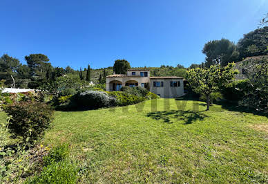 House with terrace 1