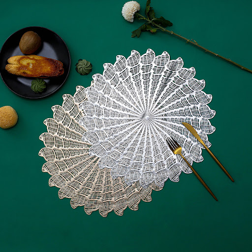 Title 6, PVC Conch Hollow Placemat