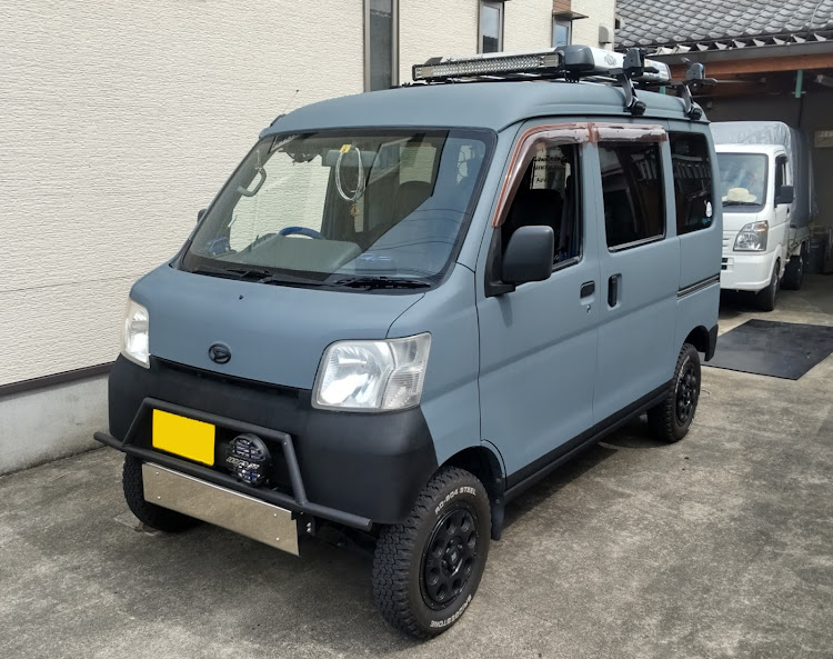 ハイゼットカーゴのDIY・ゴールデンウィーク・全塗装準備・武装・タカラ塗装に関するカスタム事例の投稿画像1枚目