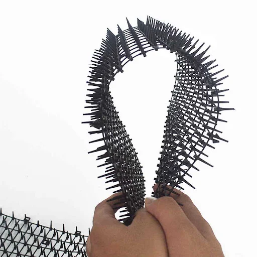 2/4/6M Garden Cat Scat Repellent Mat Prickle Strips Anti Cat Net Spike Deterrent Keep Cat Dog Away Digging Climbing Pets