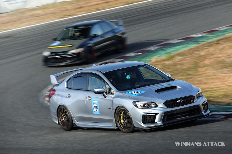 WRX STIのアイスシルバー・WRX STI・ドライブ・スバル乗りと繋がりたい・走行会に関するカスタム事例の投稿画像1枚目