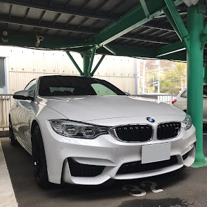 M4 クーペ