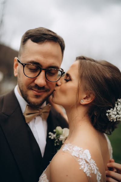 Wedding photographer Simona Hulmanova (shinevision). Photo of 19 June 2023