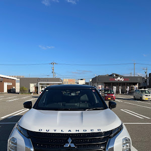 アウトランダーPHEV GN0W