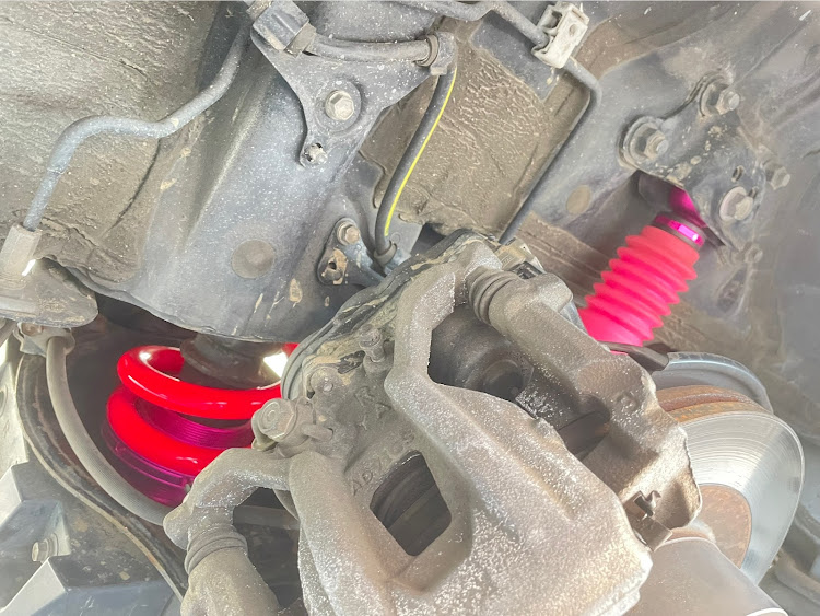 アルファードの326power・チャクリキDAMPER・モテチックダンパーに関するカスタム事例の投稿画像3枚目