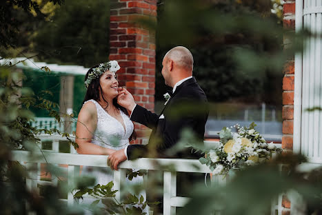 Fotógrafo de casamento Katarzyna Żądło (dxstudio). Foto de 28 de abril 2022