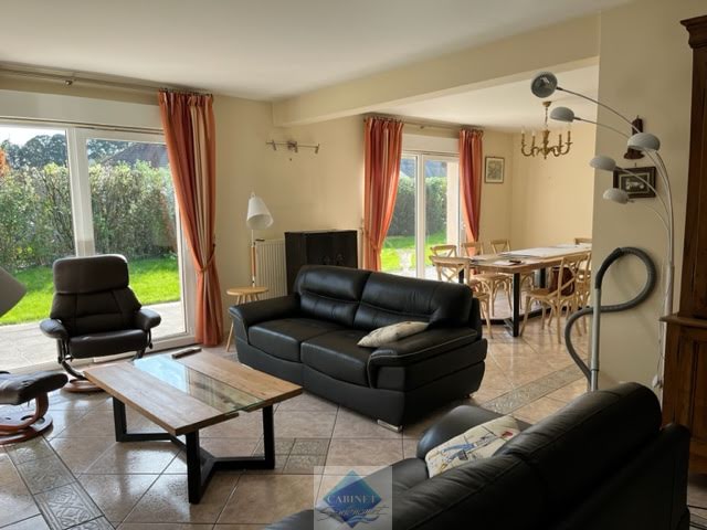 Vente maison 7 pièces 180 m² à Yzengremer (80520), 316 000 €