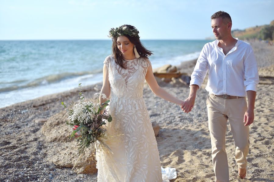 Fotografo di matrimoni Dasha Saveleva (savelieva). Foto del 3 agosto 2020