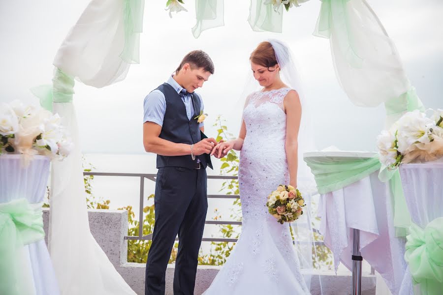 Huwelijksfotograaf Aleksandr Kuznecov (alexplanb). Foto van 24 juni 2015