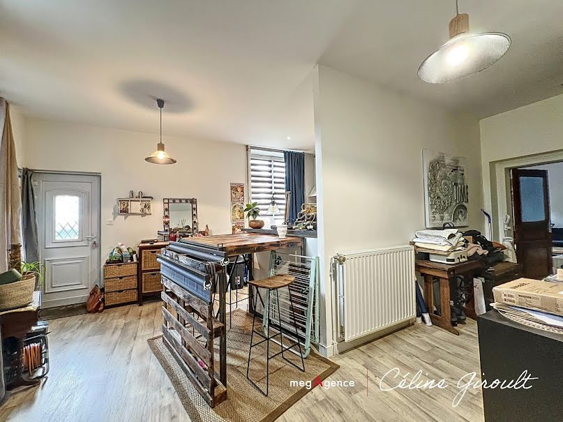 Vente maison 11 pièces 270 m² à Les Chéris (50220), 312 000 €