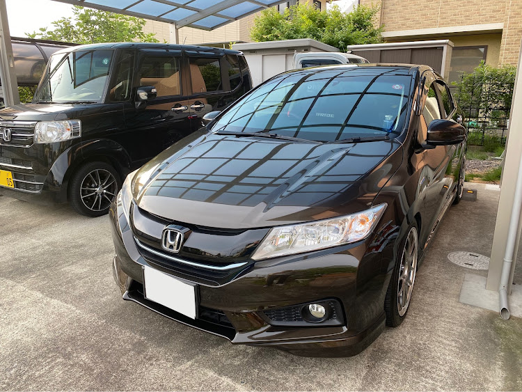 グレイスの洗車・ホイール交換・ライトの黄ばみ・ライトキズ・熱中症に気をつけて!!に関するカスタム事例の投稿画像2枚目