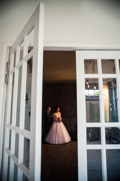 Fotografo di matrimoni Katya Grin (id417377884). Foto del 17 giugno 2018