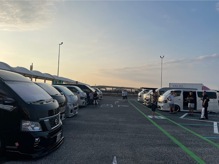 NV350キャラバンの箱車祭・感覚麻炎軍団・キャラバンNV350・都築會･月華會･泉奈會・カンカン照りに関するカスタム事例の投稿画像2枚目