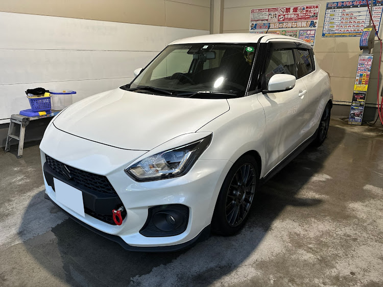 スイフトスポーツのスイスポ・スイスポ乗りと繋がりたい・大分・洗車・POTENZA RE-71RSに関するカスタム事例の投稿画像1枚目