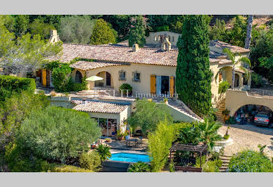 Villa with pool and terrace 2