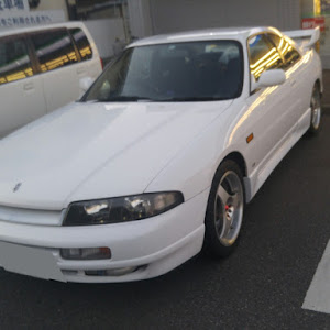 スカイライン R33